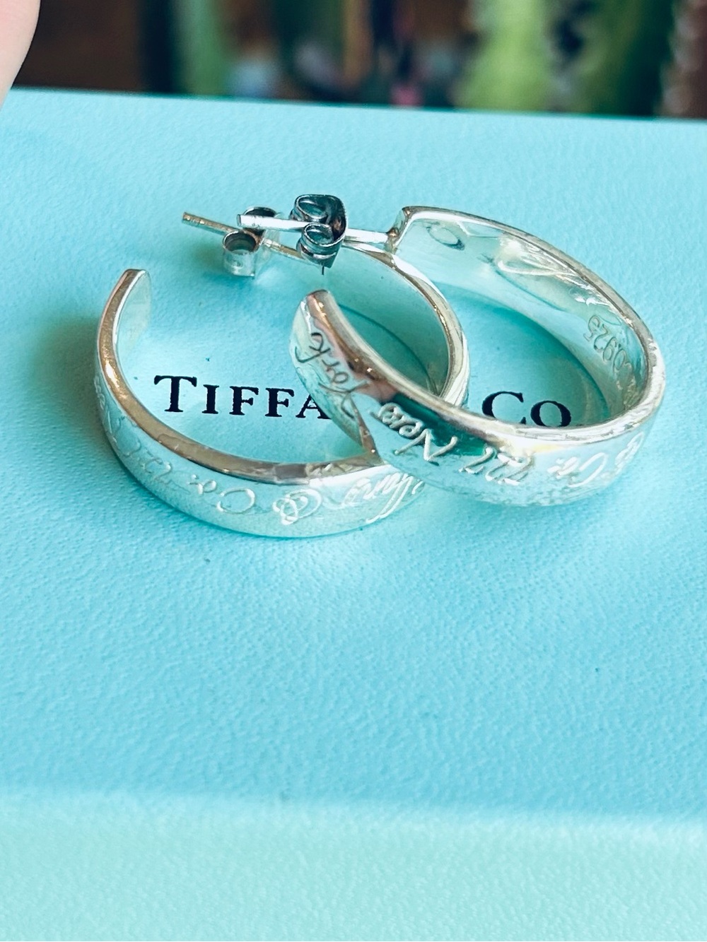 Tiffany & Co 💯% Auth Scrip Notes Hoop Earrings w/Box ✨ 925 Sterling ✨Sz:M✨EUC